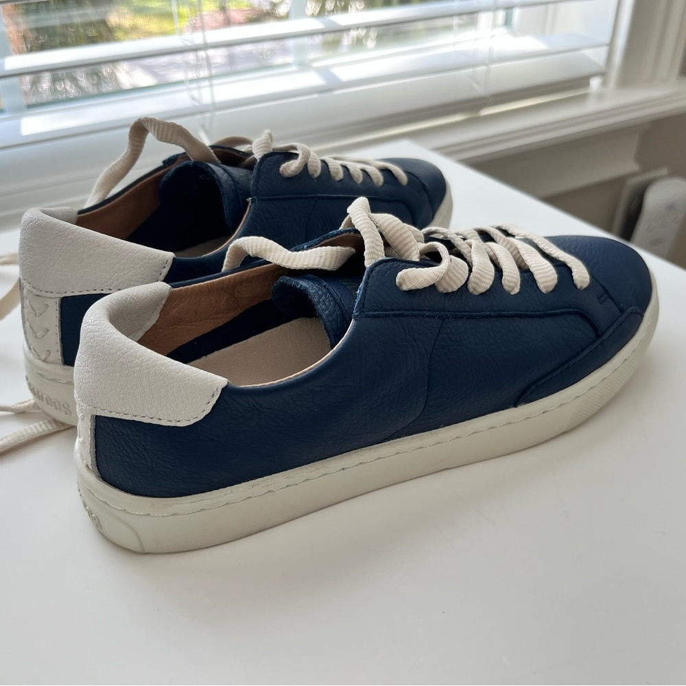Soludos Ibiza Sneaker size 7 in marine blue